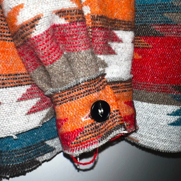 Aztec Shacket - Picture 7 of 8
